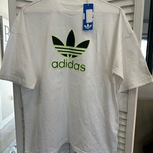 Adidas T Shirt Youth Size Large (has Minor Spots As Pictured)